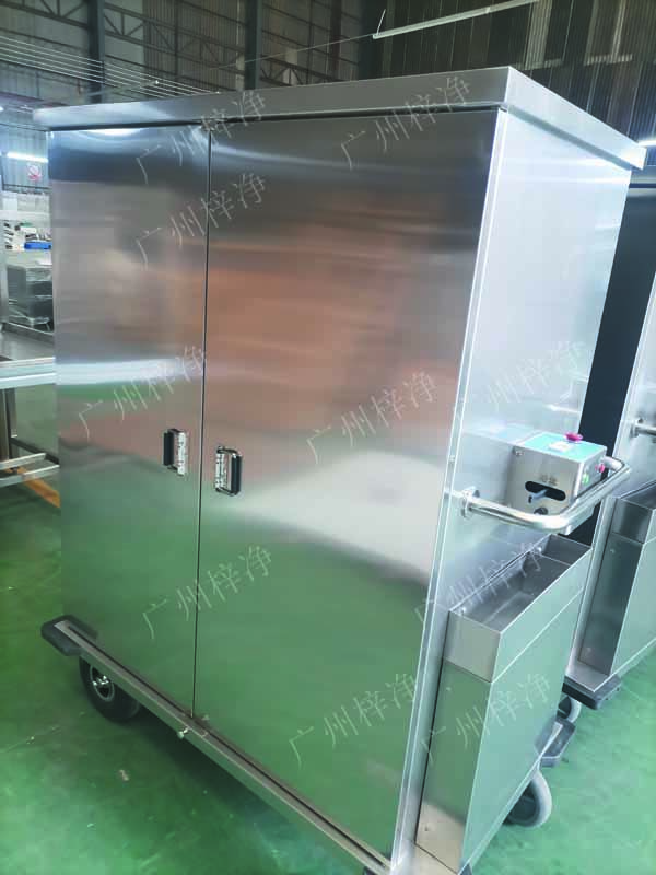 密閉式滅菌器械物品電動轉(zhuǎn)運(yùn)車采用304拉絲不銹鋼板面板厚度：≥1.2mm,表面作拉絲亞光處理。